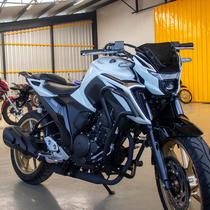 Prot. carenagem c/pedaleira fazer fz 25 2025 e/d preto fos.