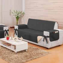 Protetor de Sofá 3 Lugares Elegance Dupla Face com Porta Objetos e Laços Decorativos - Dupla Face e Versátil Protetor de Sofá 3 Lugares Elegance Dupla Face com Porta Objetos e Laços Decorativos - Dupla Face e Versátil