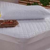 Protetor De Travesseiro Impermeável Veneza 100% Poliéster - Branco Protetor De Travesseiro Impermeável Veneza 100% Poliéster - Branco