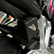 Protetor do Reservatório de Freio CB 300 F Twister Bráz Protetor do Reservatório de Freio CB 300 F Twister Bráz