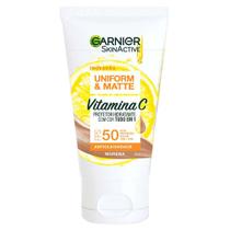 Protetor Solar Facial Hidratante Garnier Skin - Uniform & Matte Vitamina C FPS 50