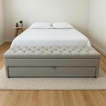 Puf Baú Com Gaveta de Casal 140x50x45cm Cor Bege Claro - material sintético - Modelo Sapateira