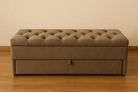 Puf Baú (Sapateiro) Com Gaveta Queen 160x50x45cm Bege - Tecido Em Veludo Suede Liso