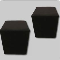 Pufe em veludo preto