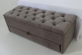 Puff Baú Gaveta (sapateira) 120x50x45cm Marrom Acinzentado no Veludo Suede Liso (Capitonê)