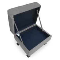 Puff Baú Retrô Luis Xv Capitonê Suede Cinza - DS Estofados