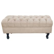 Puff Calçadeira Retrô 1,20 Metro Luis Xv Capitonê Suede Bege - DS Estofados