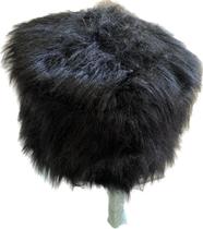 Puff com pé de madeira
