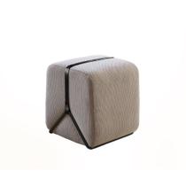 Puff Decorativo Slim Base Preto Fosco e Linho