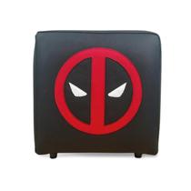 Puff Infantil Super Herói Dead Pool Decoração Quarto Criança