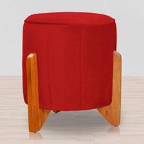 Puff Jade Suede Vermelho Pés de Madeira - Vallisa Decor Puff Jade Suede Vermelho Pés de Madeira - Vallisa Decor