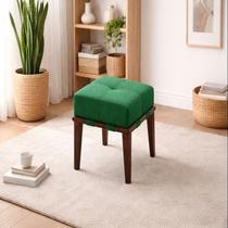 Puff Livia 45cm Pés Imbuia Linho Verde Puff Livia 45cm Pés Imbuia Linho Verde