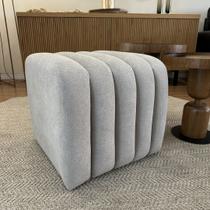 Puff para Sala de Estar Tube Boucle Prata
