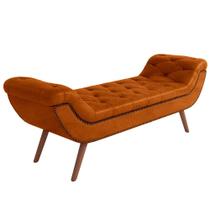 Puff Recamier Decorativo com Tachas 195 cm Santorini material sintético Camel - Lyam Decor