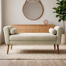 Puff Recamier Estofado para Quarto Itália 100cm com Pés Palito Bouclê Bege - Desk Design Puff Recamier Estofado para Quarto Itália 100cm com Pés Palito Bouclê Bege - Desk Design