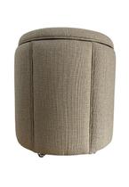 Puff Redondo Baú Não É Segredo Debrum Linho Palha 40X45 Puff Redondo Baú Não É Segredo Debrum Linho Palha 40X45