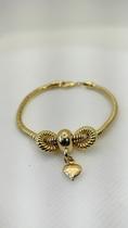 Pulseira Berloque com Argolas Victória Herrera Banhada a Ouro 18K Pulseira Berloque com Argolas Victória Herrera Banhada a Ouro 18K