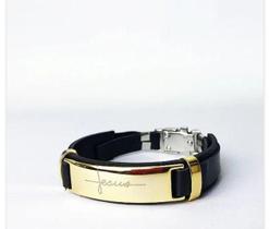 Pulseira Bracelete Couro Ajustável Masculino Feminino Placa Aço Inox Manuscrito Jesus Religiosa Dour