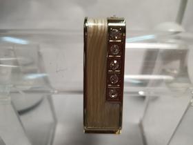 pulseira bracelete de metal quadrado resinado cinza e dourado