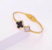 Pulseira Bracelete Trevo Liso Dourado Feminino Flor 4 Folhas Trevos aço Inoxidável Luxo inspiraçao Blogueira Moda 2025