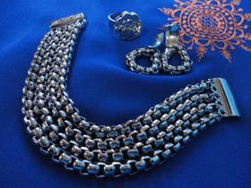 pulseira+ brincos+ anel metal pesado