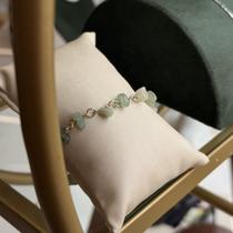 Pulseira cascalho aramado- quartzo verde