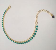 Pulseira com pedras na cor Jade Banhada em Ouro 18K Pulseira com pedras na cor Jade Banhada em Ouro 18K