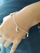 Pulseira com Pingentes Lua
