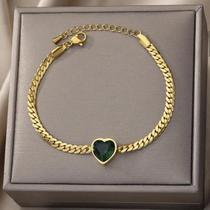 Pulseira coração pedra verde feminina - banhada a ouro 18k