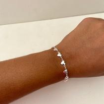 Pulseira Corações Semijoia Feminina de Luxo e Significado Simonatto Banho:Prata Pulseira Corações Semijoia Feminina de Luxo e Significado Simonatto Banho:Prata