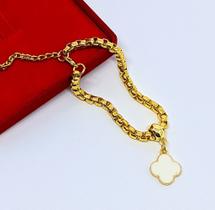 Pulseira Corrente Elo veneziana Grossa Folheado a Ouro Dourado com Pingente Flor Trevo Verde Preto Branco Tendência