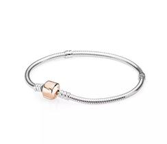 Pulseira de Berloques em Banho Prata com Fecho Rose