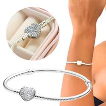 Pulseira De Berloques na cor Prata Cravejada Coração Pulseira De Berloques na cor Prata Cravejada Coração