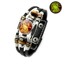 Pulseira de couro Capricorn Zodiac com caveira e detalhes em madeira Pulseira de couro Capricorn Zodiac com caveira e detalhes em madeira