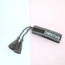 Pulseira de Letras com Borla Ajustável Tecido Artesanal Unissex Moda Masculina e Feminina Pulseira de Letras com Borla Ajustável Tecido Artesanal Unissex Moda Masculina e Feminina