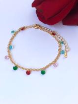 Pulseira de pedrinhas coloridas