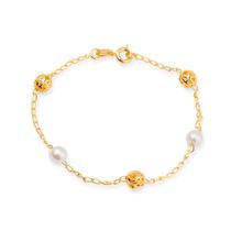 Pulseira Dourada de Pérolas e Esferas Vazadas Pulseira Dourada de Pérolas e Esferas Vazadas
