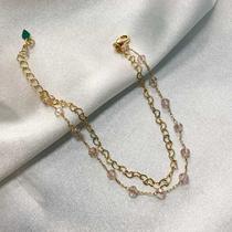Pulseira dupla correntinha mini corações e cristais rosa claro banhada a ouro 18k