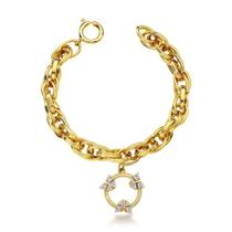 Pulseira elos com pingente redondo vazado com 3 borboletas Pulseira elos com pingente redondo vazado com 3 borboletas