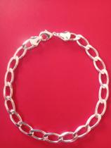 Pulseira em elos (21cm), com super banho de prata 925(peça única). Pulseira em elos (21cm), com super banho de prata 925(peça única).