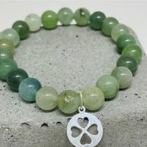 Pulseira esfera 8 mm quartzo verde com pingente prata