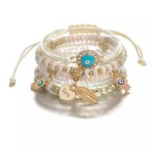 Pulseira Fátima Mão Olho Love Coração Miçangas 6 Peças Dourada Pulseira Fátima Mão Olho Love Coração Miçangas 6 Peças Dourada