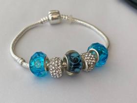 Pulseira Feminina Banhada a Prata com Murano Azul Pulseira Feminina Banhada a Prata com Murano Azul
