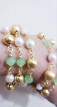 Pulseira Feminina Com Bolas, Pérolas E Pedras Verdes