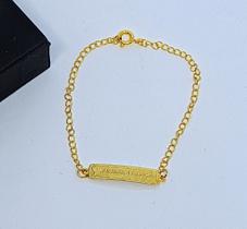 Pulseira Infantil Bebê para Meninas e Meninos com Plaquinha Lisa Anjinho da Mamãe Folheado a Ouro Antialérgico