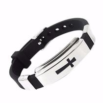 Pulseira Masculina De Silicone Modelo Cruz c/ ajuste Presente criativo