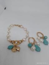 pulseira pedra turqueza e brincos com perola d agua banhada a ouro pulseira pedra turqueza e brincos com perola d agua banhada a ouro