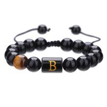 Pulseira personalizada de miçangas pretas com inicial E para homens Pulseira personalizada de miçangas pretas com inicial E para homens