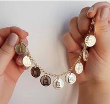 Pulseira Religiosa 10 Mandamentos Victória Herrera Banhada a Ouro 18K Pulseira Religiosa 10 Mandamentos Victória Herrera Banhada a Ouro 18K