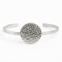 Pulseira Rígida com Círculo com Amassados Banhado a Prata Pulseira Rígida com Círculo com Amassados Banhado a Prata